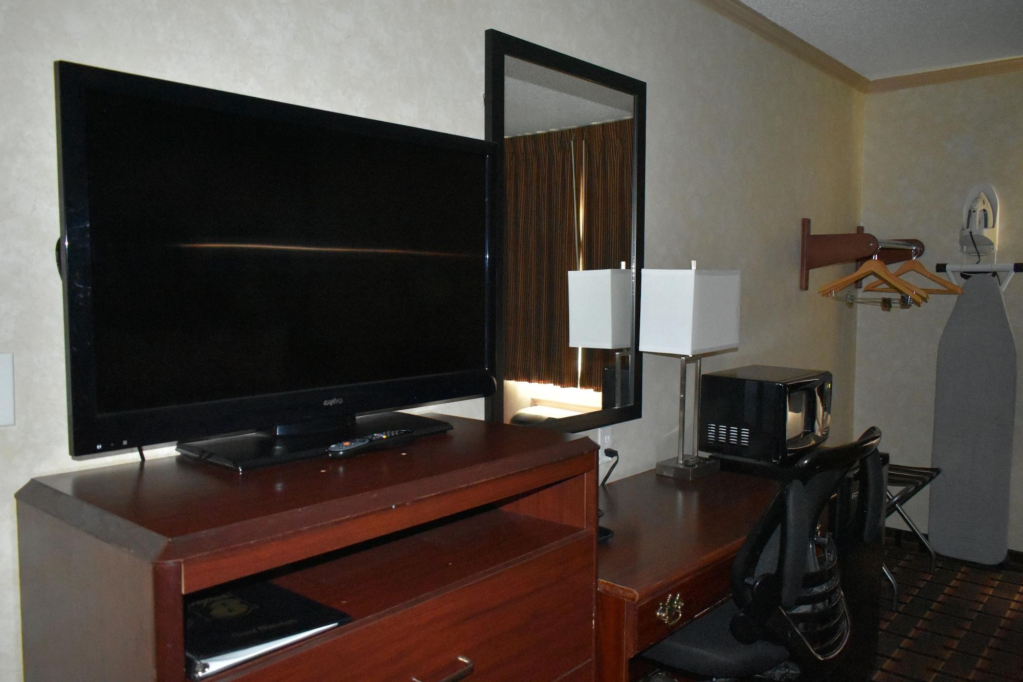 Motel Super 8 By Wyndham Maumee Perrysburg Toledo Area Exterior foto