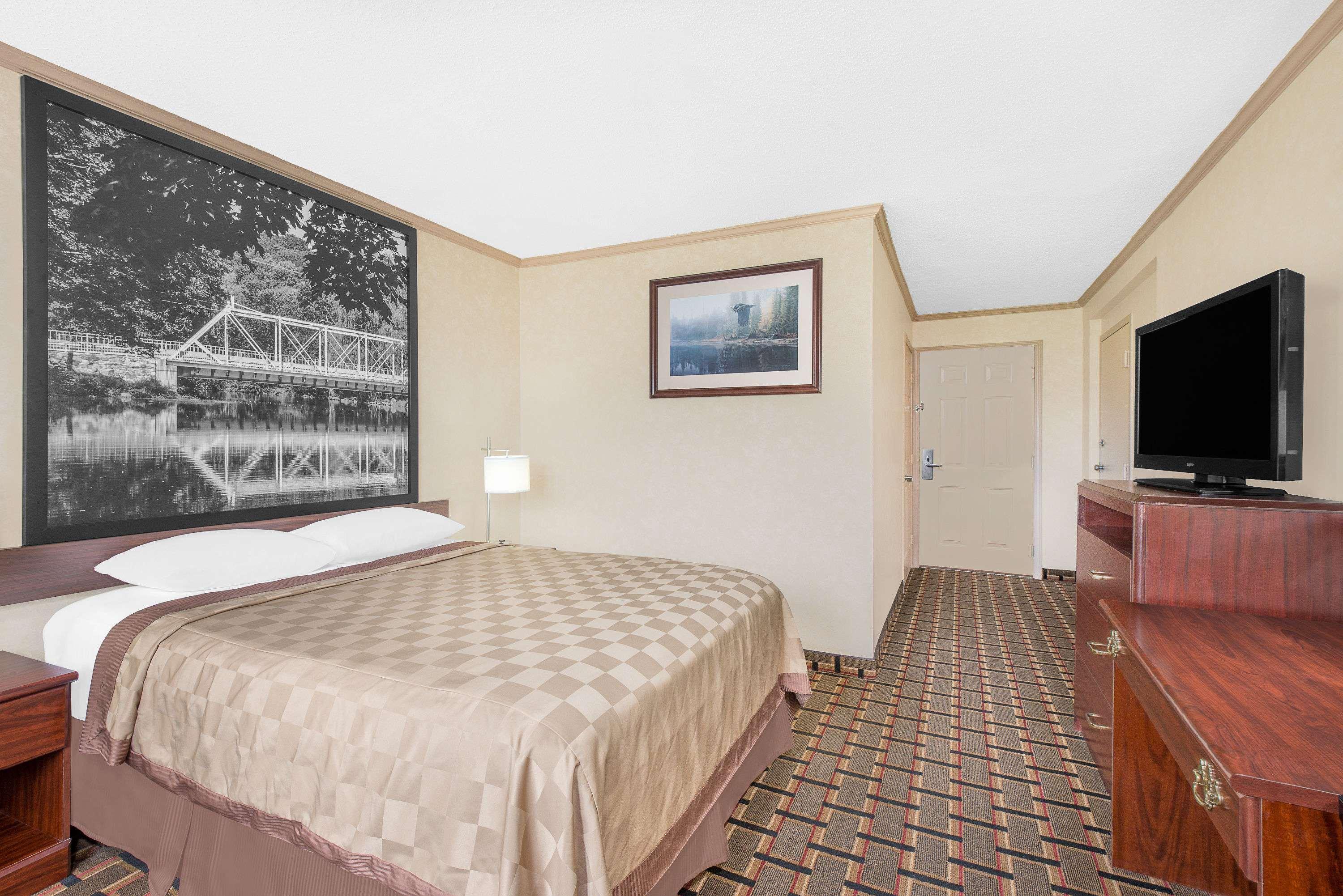 Motel Super 8 By Wyndham Maumee Perrysburg Toledo Area Exterior foto