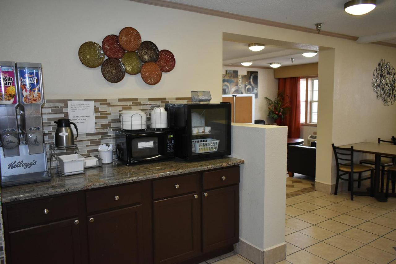 Motel Super 8 By Wyndham Maumee Perrysburg Toledo Area Exterior foto
